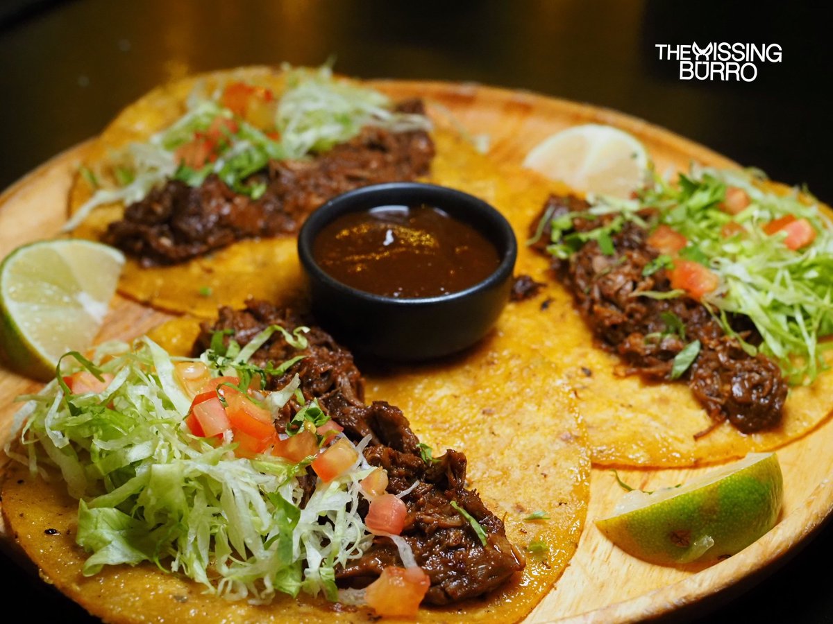themissingburro's tweet photo. Lamb Barbacoa with Salsa Borracha. 

https://t.co/Mp9We8RTJh
📍 #Thonglo soi 7
⏰ 5-11 pm 

#TheMissingBurro
#Mexicanfood
#restaurant
#MexicanRestaurant
#tacos 
#トンロー 
#メキシコ料理 
#バンコクレストラン 
#メキシコ料理バンコク 
#タコス 
#อาหารเม็กซิกัน
#ร้านอาหารทองหล่อ https://t.co/wvYIwAAvDt