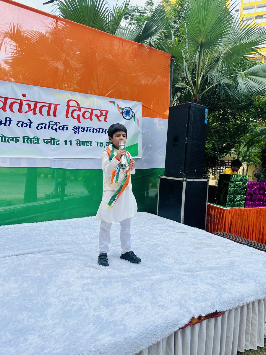 rwsgc11's tweet photo. Celebrations of 78th Independence Day of the nation with great fervour and pride at our society GOlfcity plot 11, sector 75 , noida ; organised by AOA https://t.co/r2djZtLSsa