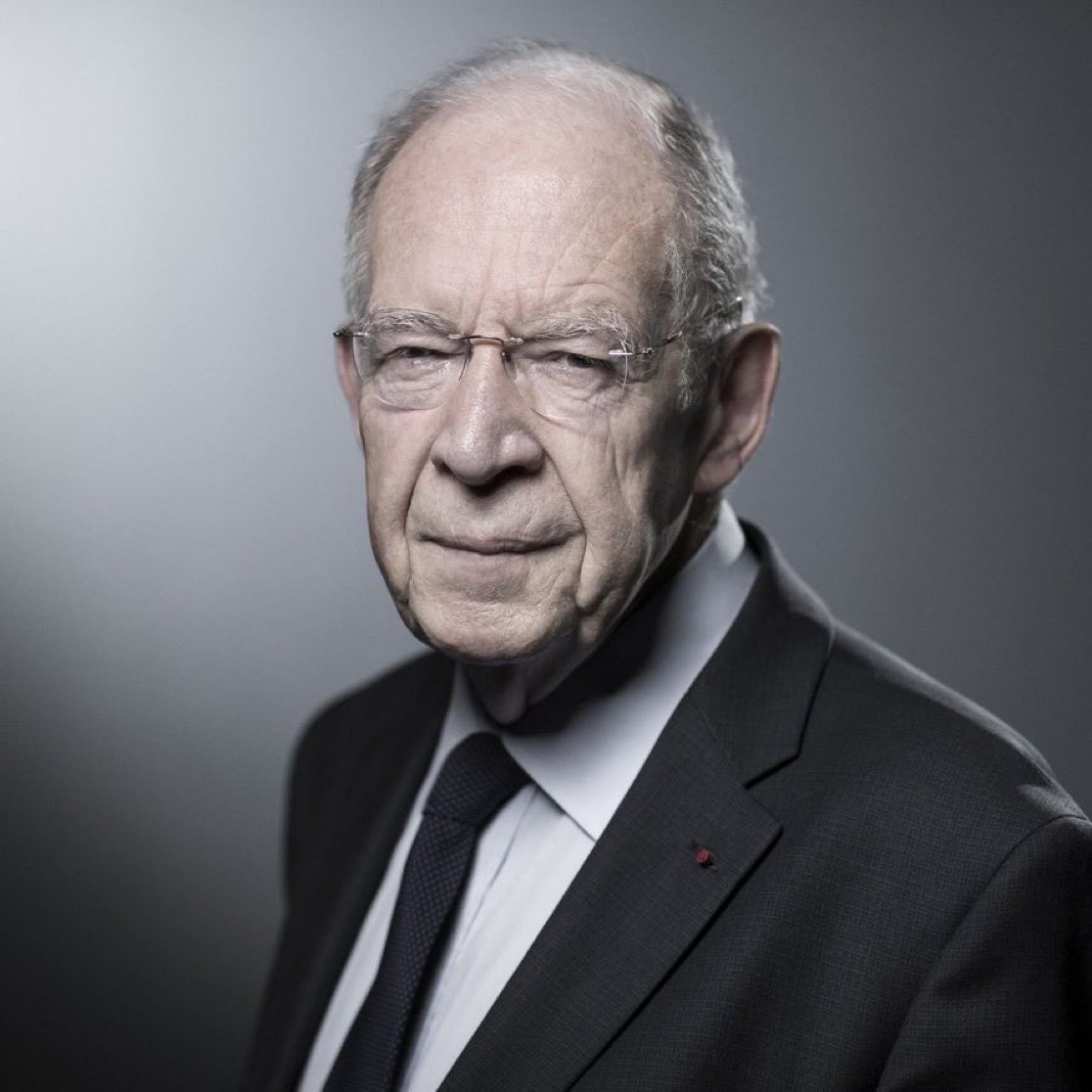socialistes38's tweet photo. 📢 COMMUNIQUÉ DE PRESSE 📢

C’est avec une profonde émotion et tristesse que La Fédération de l’Isère du Parti Socialiste a appris, ce jeudi 15 août 2024 le décès de notre amis et camarade Louis Mermaz à l’âge de 92 ans. https://t.co/oqOFllqQfT