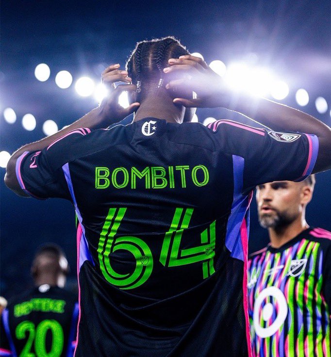 ActuBombito's tweet photo. Bonjour et bienvenue sur le compte relayant l’activité de Moise Bombito futur défenseur de l’#OGCNice !! 
En guise de présentation voici un Thread sur le parcours du joueur ! 

Bonne lecture 🧵🧵 https://t.co/RzSkVhLvvt