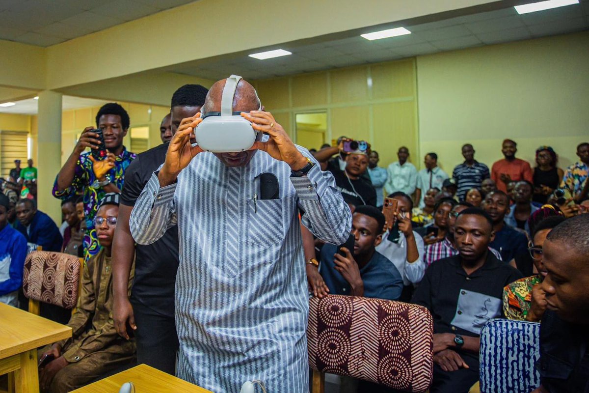 seunfakze's tweet photo. H.E Biodun Abayomi Oyebanji @biodunaoyebanji

IMAGINE EKITI 2050
#ImagineEkiti #ThisIsEkiti #InnovateEkiti https://t.co/hkjL5DHQ31
