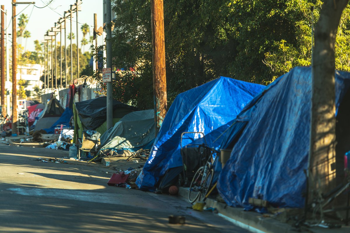 In the weeks since a landmark Supreme Court ruling (City of Grants Pass v. Johnson) allowed cities and states to crack down on homeless encampments, California has taken some of the nation’s most severe actions against them.

But will the actions the state is taking work? A 🧵
