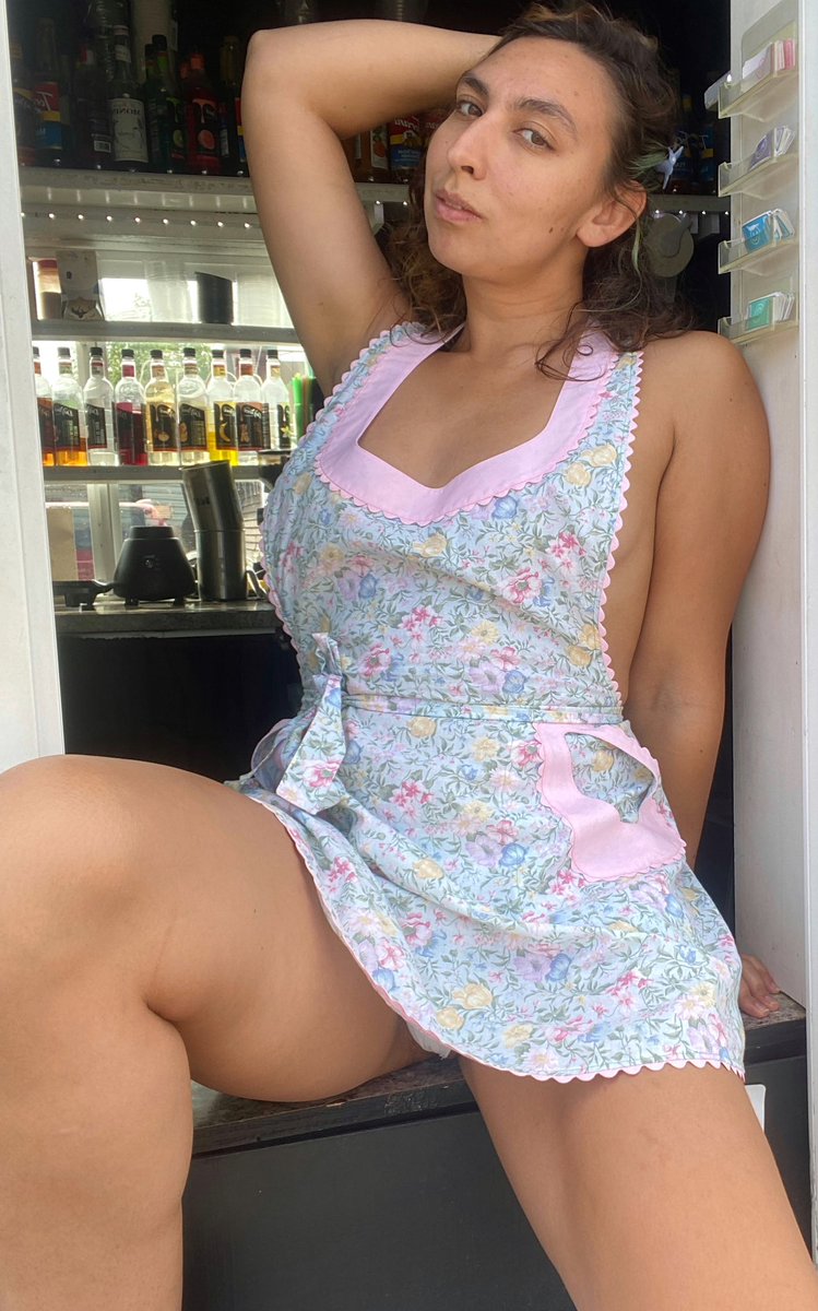 celestewalker99's tweet photo. @beaniesbikini till noon 
15920 se stark st https://t.co/F0jfY9fm0i