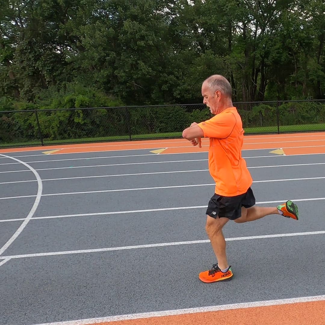 Run_Free_Strong's tweet image. Weekly track workout comprised of 4 sets of 600 + 300 repeats. Targets 2:35 and 70. Ran 2:29, 66, 2:35, 66, 2:33, 65, 2:28, 63. Fell short of my goal to run 6-8 sets, but splits were fast. Looking forward to 800's next week. Thanks to my Coach Christian.
#run #running