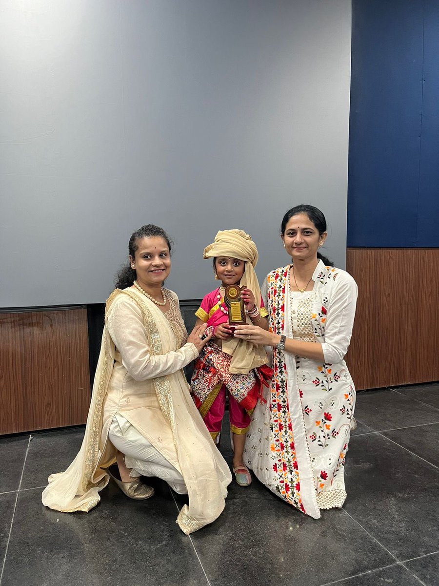 RscBhuj's tweet photo. Celebrated #IndependenceDay2024 Day with a fantastic solo dance and fancy dress competition! Thank you to all the participants for their amazing performances and creativity. Your energy and spirit truly brought the day to life! #DanceCompetition https://t.co/VWAUHOrfkE