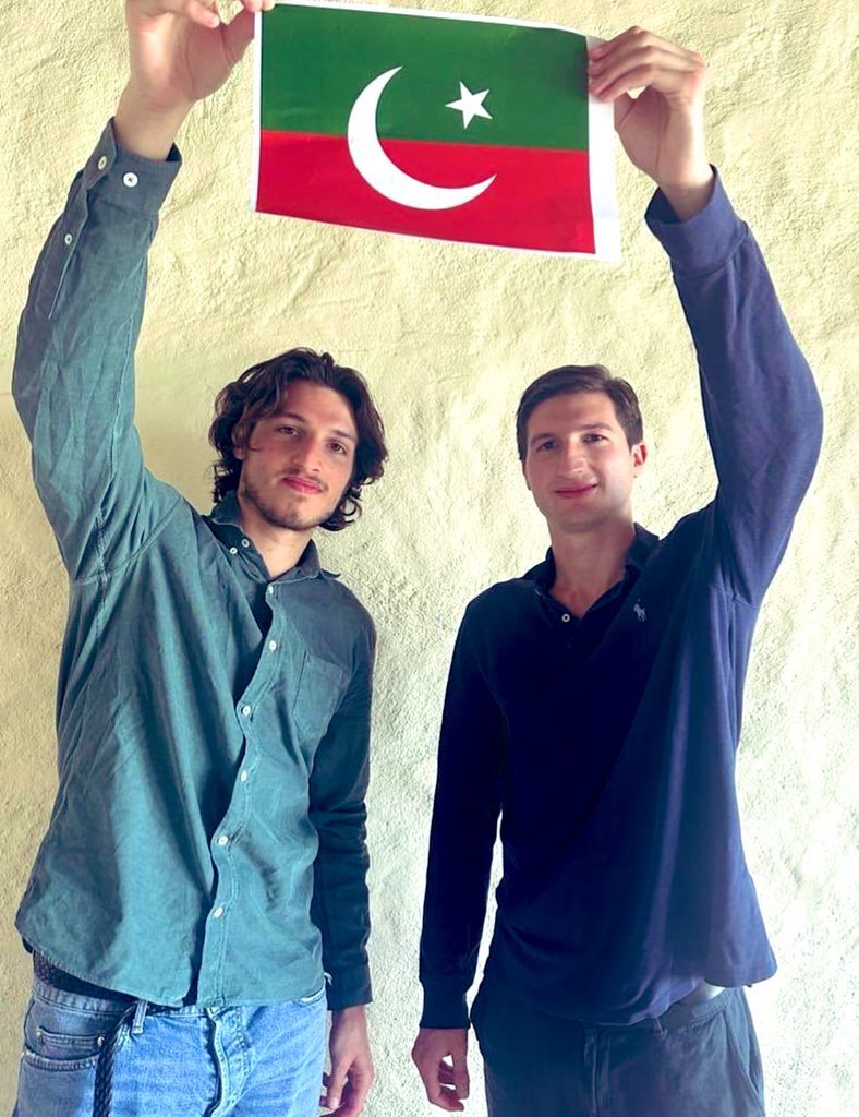 Bakhtt_PTI tweet picture