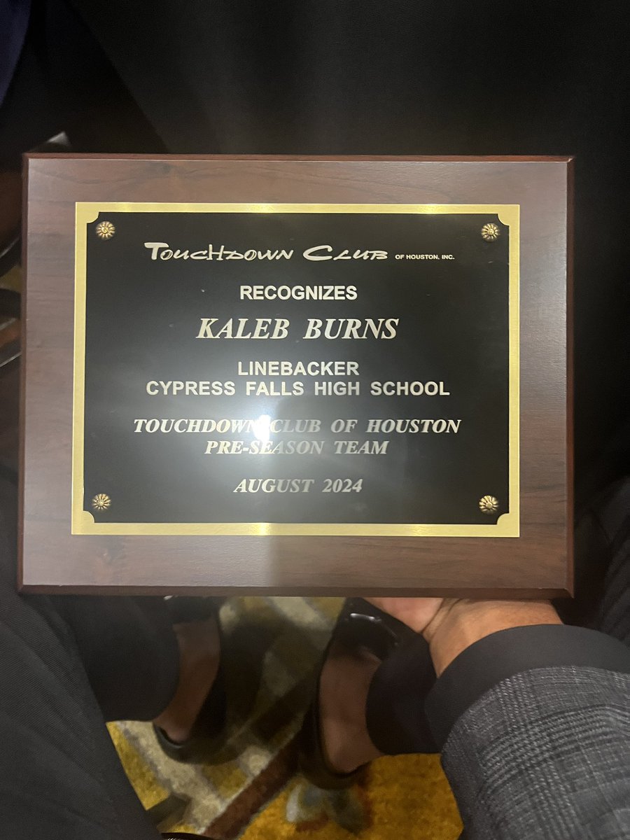 onlyway7_'s tweet photo. I was honored to be named on of the top Defensive players in Houston 
#AGTG https://t.co/rmUoBigXu0