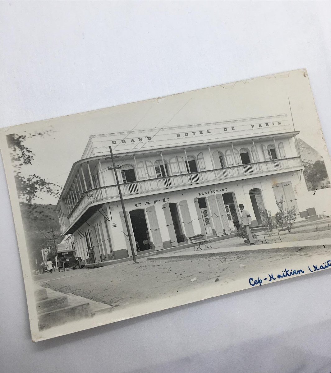 htv93's tweet photo. Foto sa se vil Okap nan ane 20 yo

📸 : Vintage Haiti

#Htv93 #HtvAoût2024 https://t.co/BhtzZpNMMw
