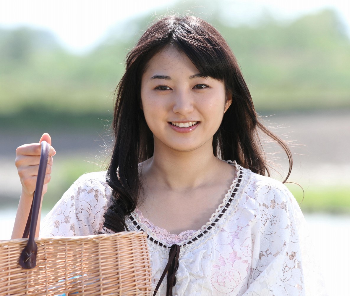 高田里穂さん、お誕生日おめでとうございます！ 『ふんにゅ～』 出演作