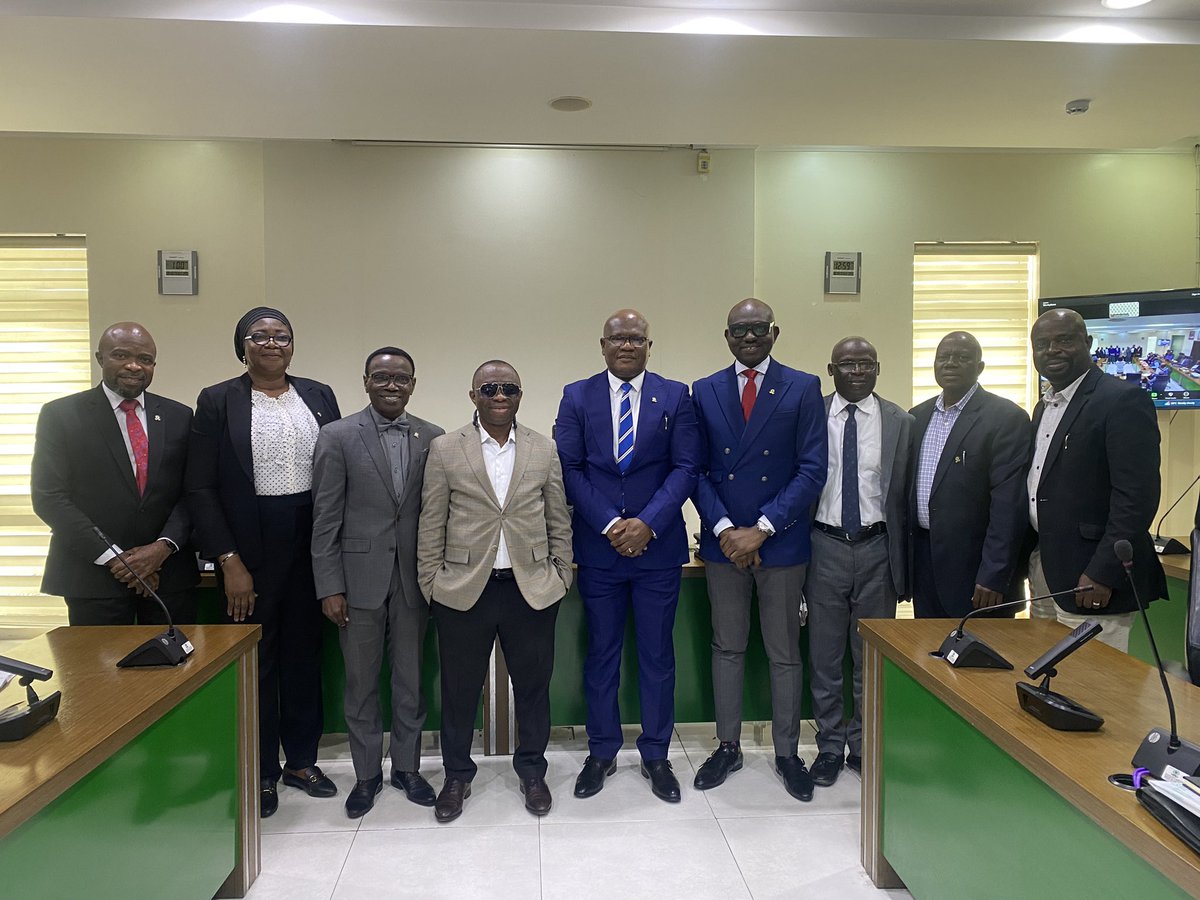 cibnigeria's tweet image. Earlier today, the President/Chairman of Council, CIBN, Prof. Pius Deji Olanrewaju, Ph.D., FCIB, held an interactive session with the Practice License Holders of The Chartered Institute of Bankers of Nigeria (CIBN).
