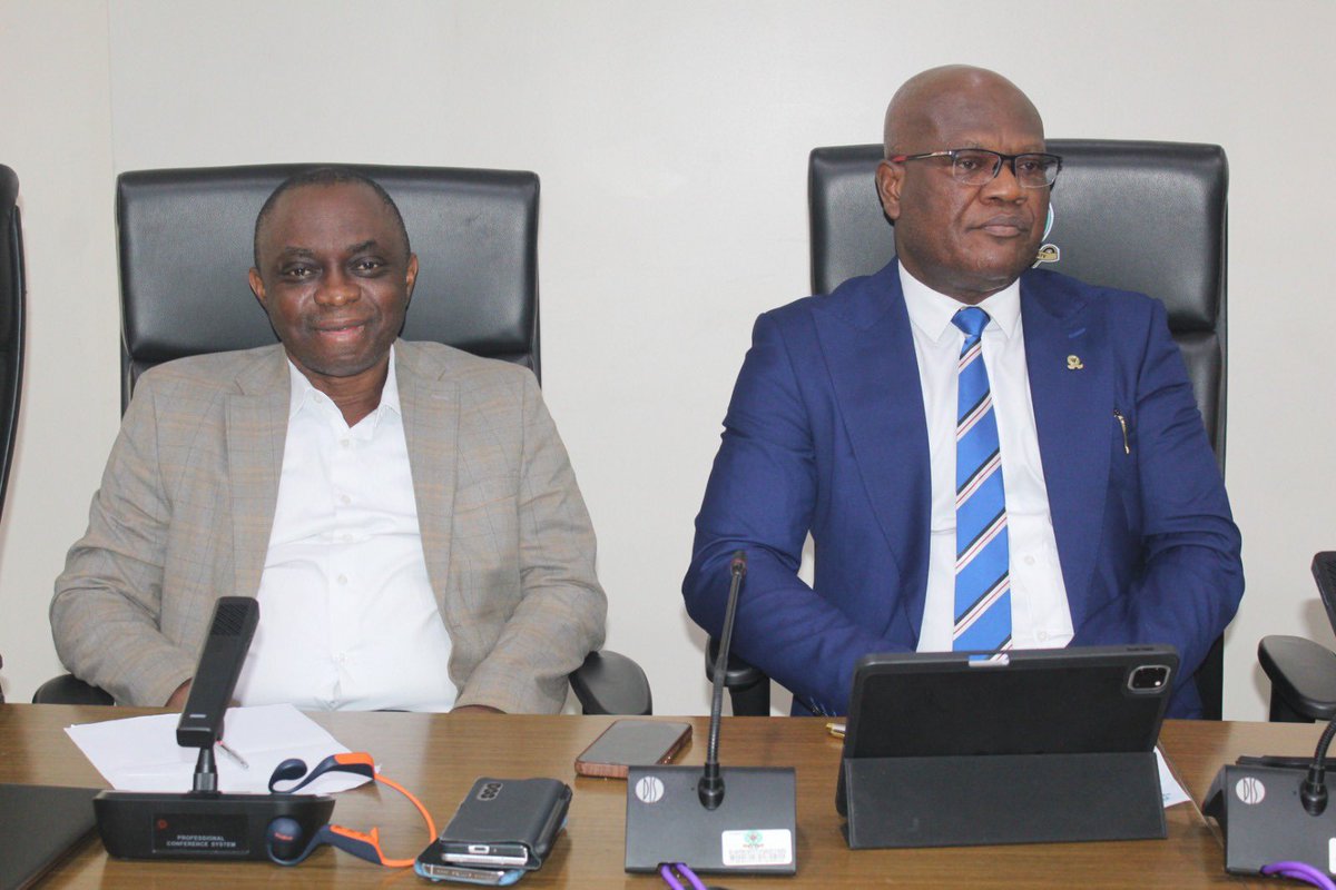 cibnigeria's tweet image. Earlier today, the President/Chairman of Council, CIBN, Prof. Pius Deji Olanrewaju, Ph.D., FCIB, held an interactive session with the Practice License Holders of The Chartered Institute of Bankers of Nigeria (CIBN).