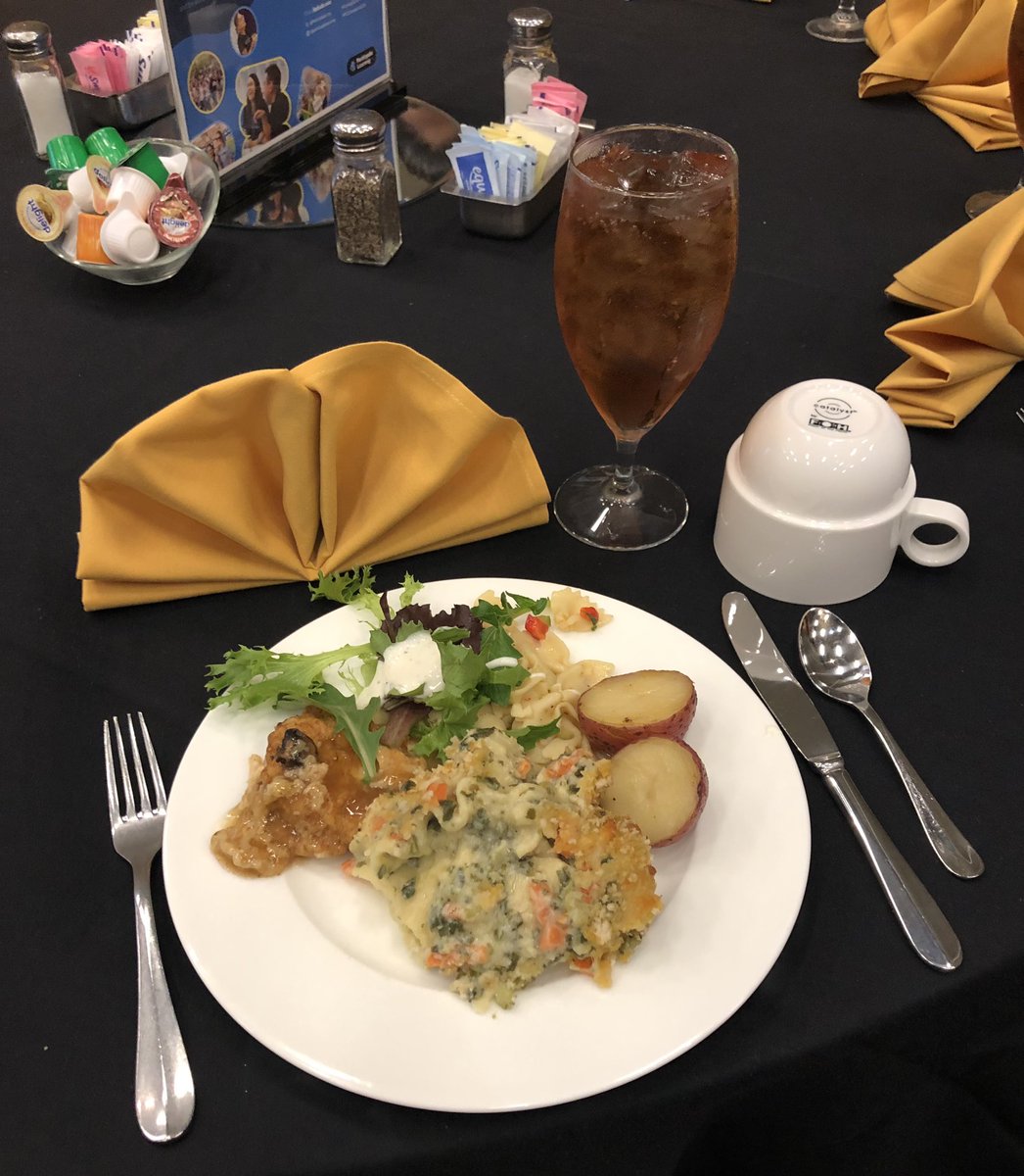millendez30's tweet photo. Wonderful lunch
#PLOrientation2024
#unitingourworld
#ParticipateLrng https://t.co/XfxY7CfHma