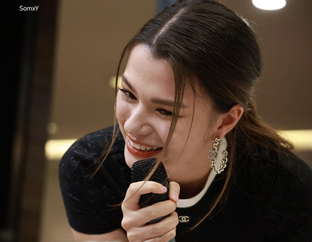 SomxY_12530's tweet image. รบกวนศิลปินอย่าประชิดตัวแฟนคลับค่ะ ไว้ชีวิตสาววายด้วย

#FREENBECKxEFMFANDOM #EFMFANDOMLIVEAWARDS