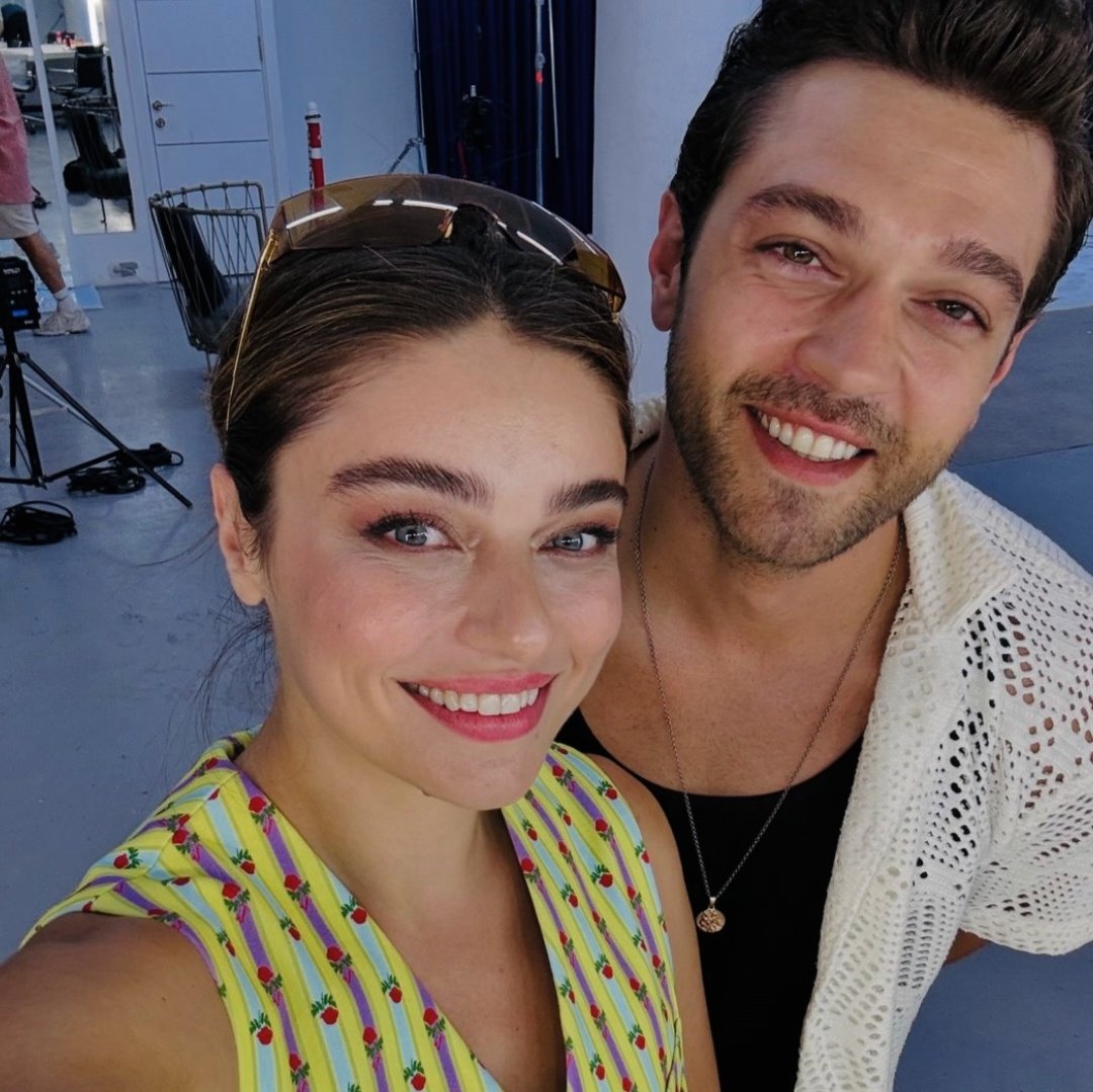 DiziciBagyan's tweet photo. Ayça Ayşin Turan &amp; Furkan Andıç ✨ https://t.co/MZAh7nh9Zv