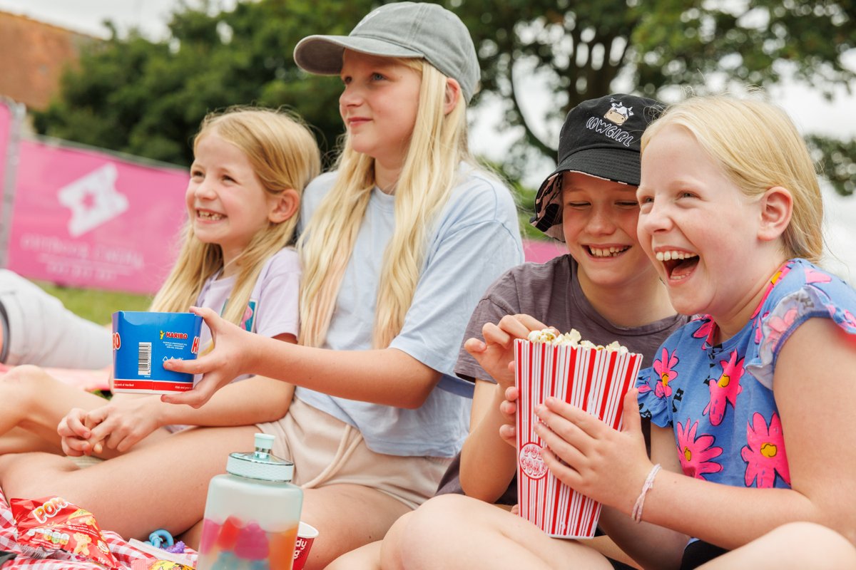Pack your blankets and get the popcorn ready - it's the final weekend of our Open Air Cinema! 🍿🎬🎟️

And there are still plenty of options for the whole family such as Encanto, Dirty Dancing, Jurassic Park, and more!

Find out more and book now 👇 
clarksvillage.co.uk/summer-cinema-…
