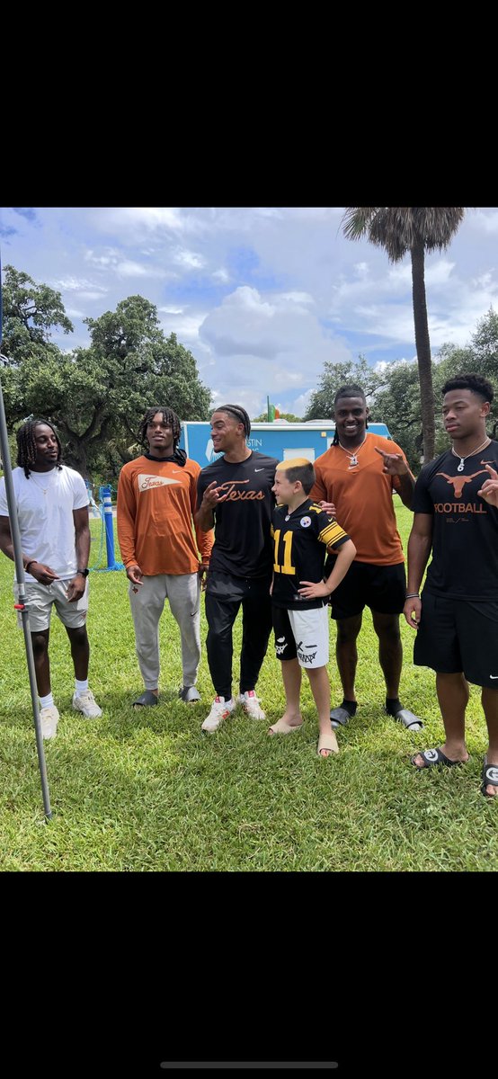 In order for events like Second Saturdays <a href="/ContemporaryATX/">The Contemporary Austin</a> to happen, they need our community support. Please visit bit.ly/3yV5pTc to learn more info on how to donate your time or funds. @texasonefund