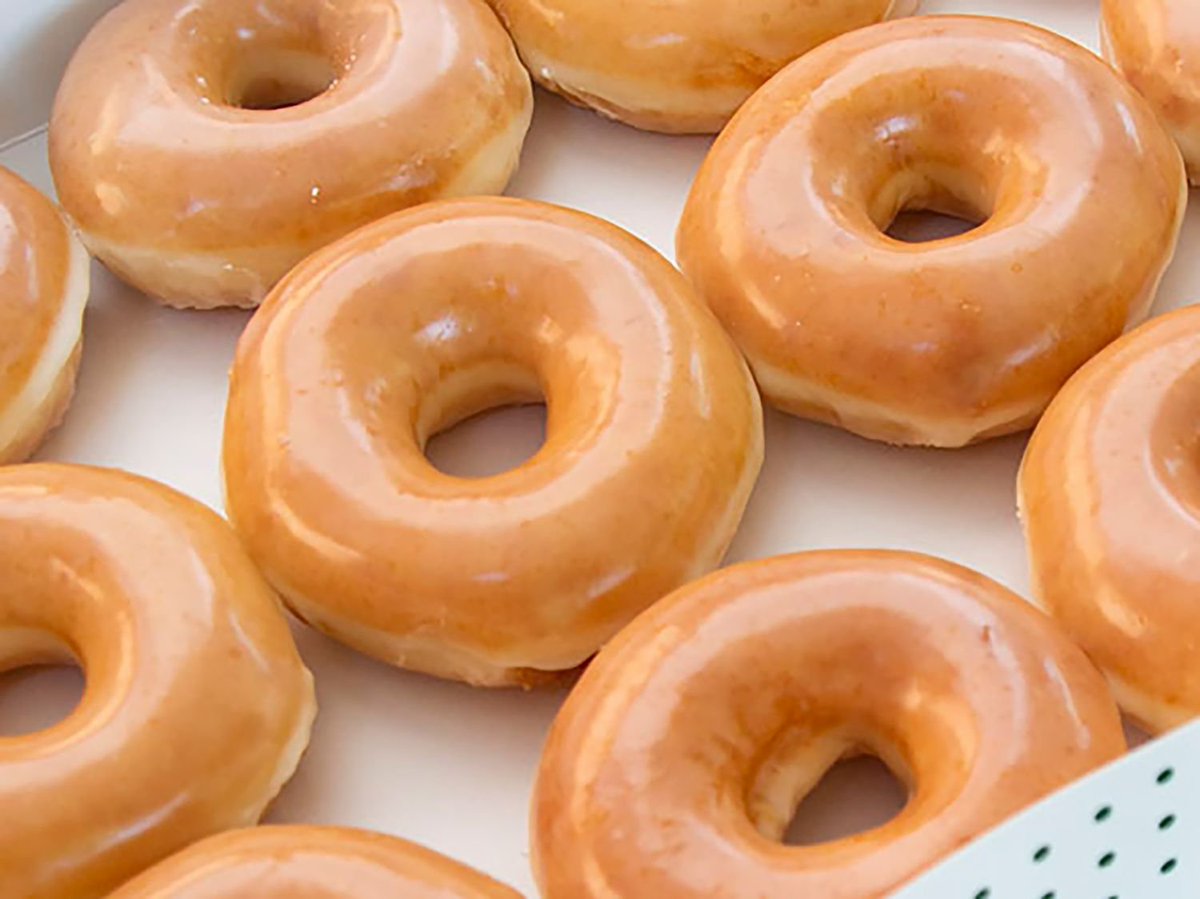 Dexerto's tweet image. Krispy Kreme and Dr Pepper are reportedly launching a collab with a Dr Pepper crème-filled donut
