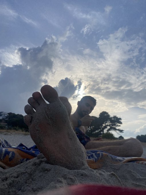 Imagine dislodging every grain of sand with your tongue #findom #humanatm https://t.co/DXAqkUYbLv<a href="/tag/findom"class="tags"><span>#findom</span></a><a href="/tag/humanatm"class="tags"><span>#humanatm</span></a>