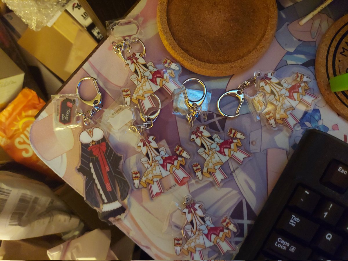 idziman's tweet photo. My 850K Subscriber Celebration goods for LuiLui arrived today!
I'm so glad to be able to add another set of her goods to my collection!
Everything looks amazing!!
Anyone looking for an idol outfit keychain?
#ルイ姉みてみて
#ルイ友 https://t.co/nuAQY2G5ez