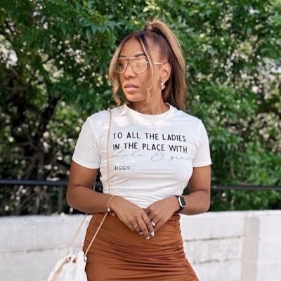 _ChristaBelle__'s tweet photo. #NewProfilePic https://t.co/GJO4ydPdtN