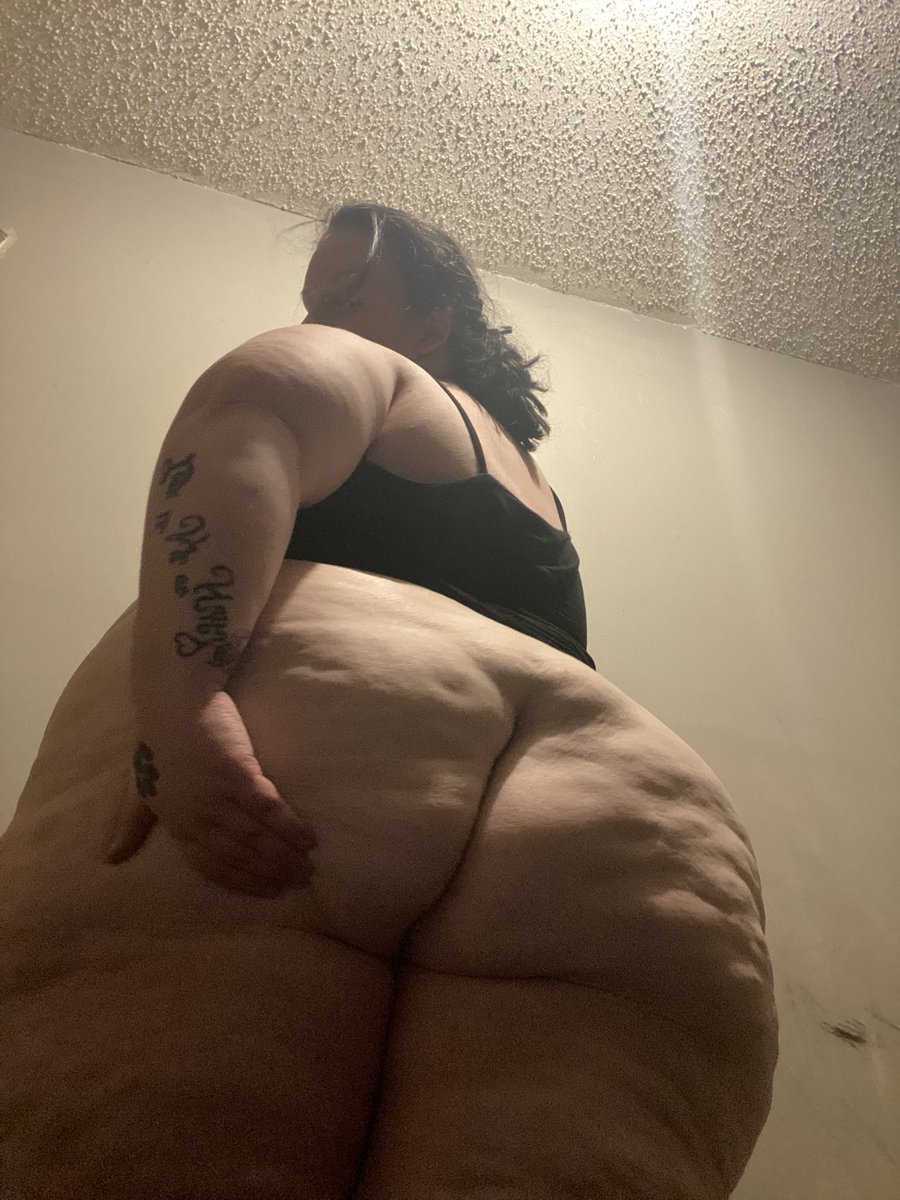 lacilane25's tweet photo. 3.50$ sale on FANSLY come join my  THICCELICIOUSLAND https://t.co/zPRoukOcx2
