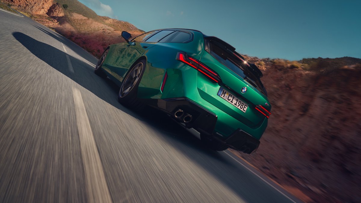 The wait is over. Meet the new BMW M5 Touring - your gateway to high-performance and practicality.

For only the 3rd time in four decades, the Touring model returns-delivering unmatched power, comfort and that gliding silhouette.

#THEM5 #BMW 

The BMW M5 Touring*: Mandatory