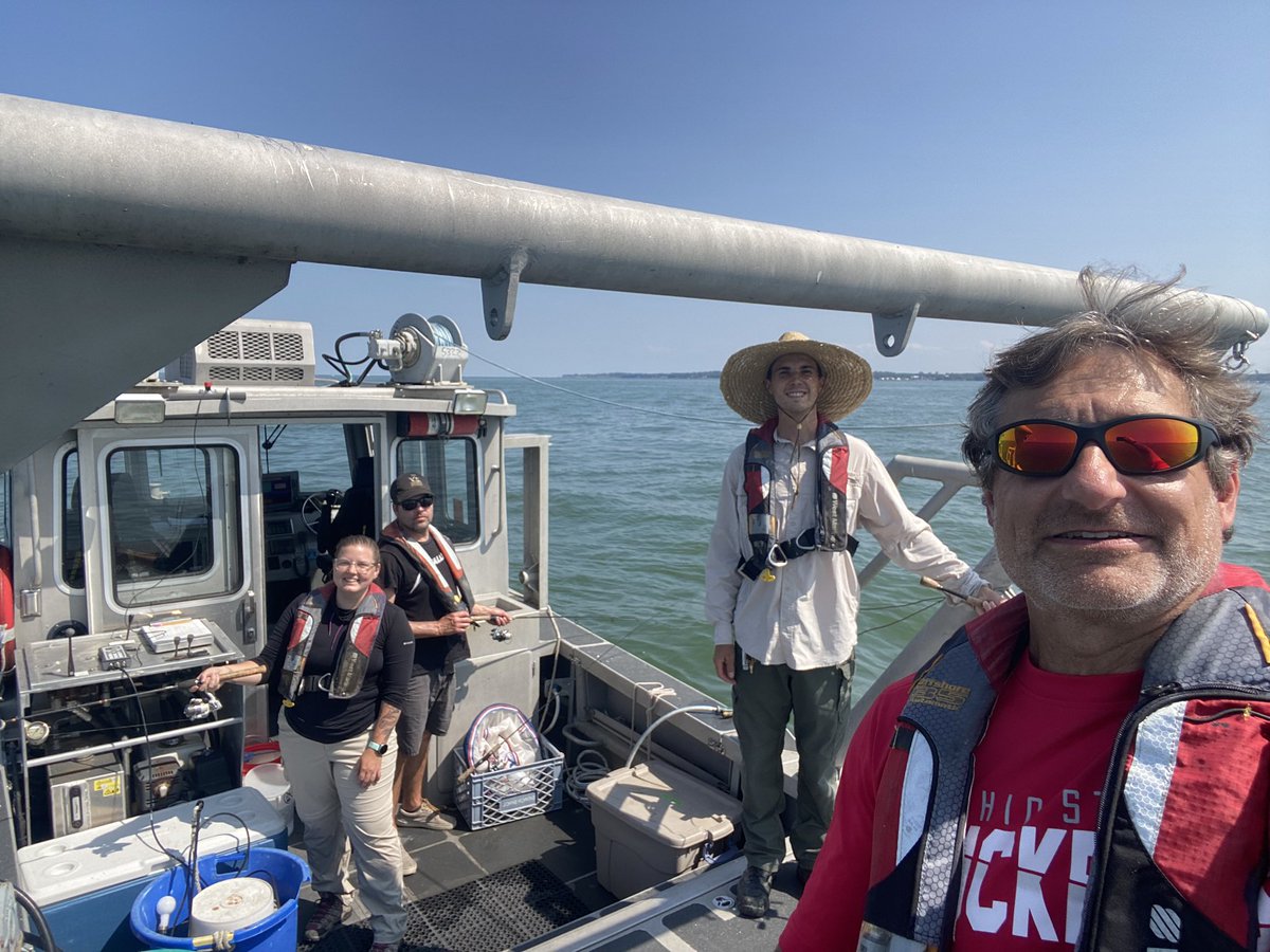The progression of “Hey Stu, take a picture of us” 🤣 

All jokes aside, it was great to have my PhD advisor, Stu Ludsin, out on the RV Carmen for a day of fieldwork with us! 

<a href="/AEL_OSU/">OSU Aquatic Ecology Laboratory</a> <a href="/EEOB_OSU/">EEOBatOSU</a>