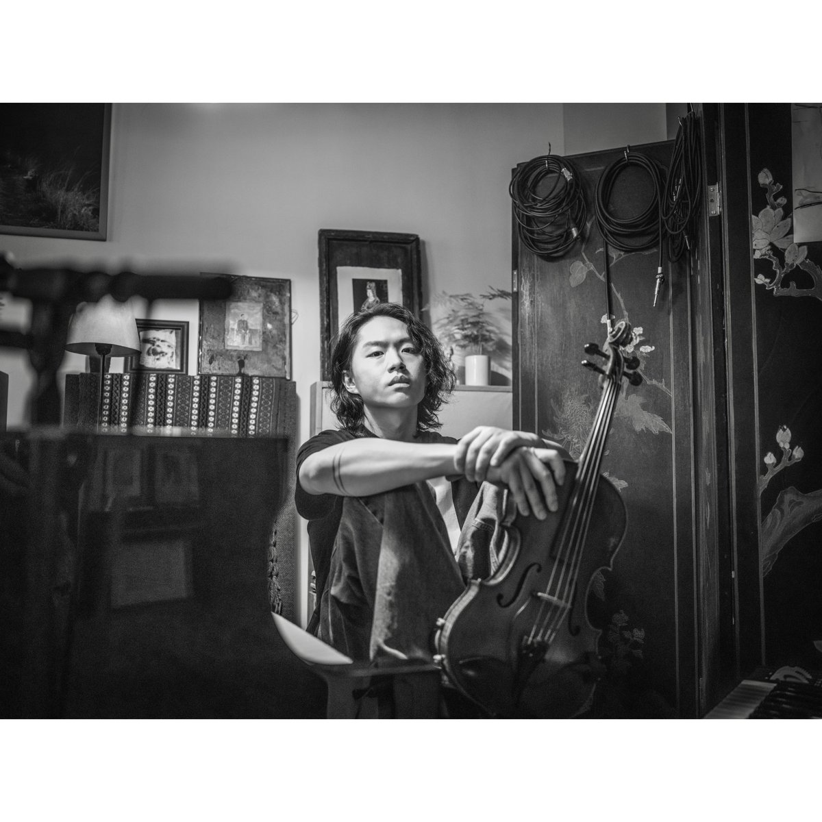 hkmasquerade's tweet photo. Olivier Cong

.

I am a musician. 

I began learning the violin at the age of 4, then the piano at the age of 6. I once studied at HKUST for half a year, but it really just wasn’t for me - I transferred to study psychology in the UK. There, I found myself with a lot of spare time, so I began composing music. About seven years ago, I began to “play” music professionally and took it as my career.

After returning from the UK to Hong Kong, fate allowed me to encounter a lot of opportunities for collaboration. Hong Kong is an amazing place - it’s a fascinating metropolis brimming with people from a myriad of backgrounds, cultures, and talents; which serves to accommodate and propel the development of a wide array of artistic styles. In the midst of this gigantic variety of arts, I am most active in the circles of dance, theater, film, and installation art performances: my role is telling different stories through music. Through collaborating with other artists, I often form deep and meaningful connections with them - together, we tried to make discoveries unraveling the fundamental reasons behind various creations and forms of expression. These shared inquiries touch upon deep and highly intimate matters between ourselves, leading to the blossoming of beautiful friendships.

.