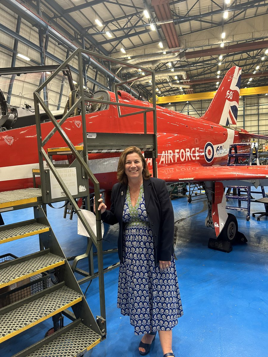 Fascinating day learning more about the iconic <a href="/rafredarrows/">Red Arrows</a>. Definitely one of the perks of the job!