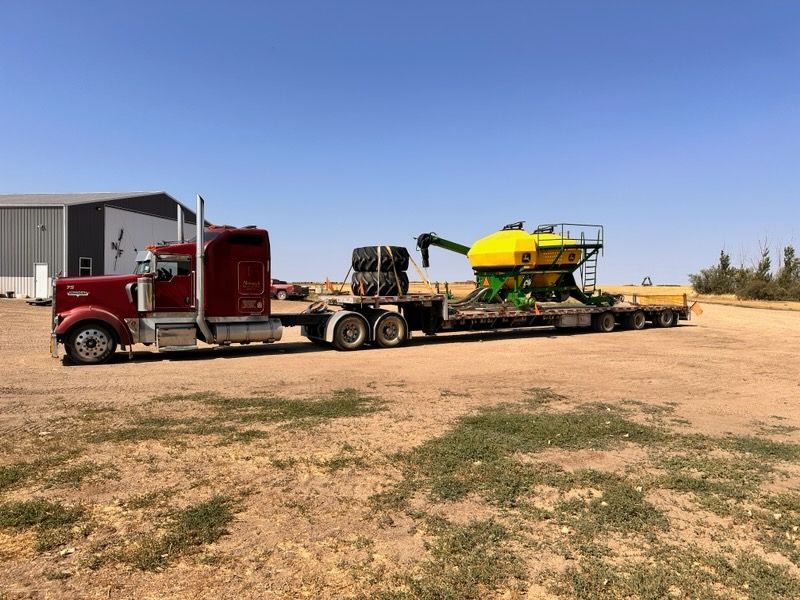Contact us for your freight moves - throughout Canada and the USA!
Flats, Step Decks, RGNs, and Dry Vans.

#farmersfeedcities #trucking #transportation #oversized #peterbilt #kenworth