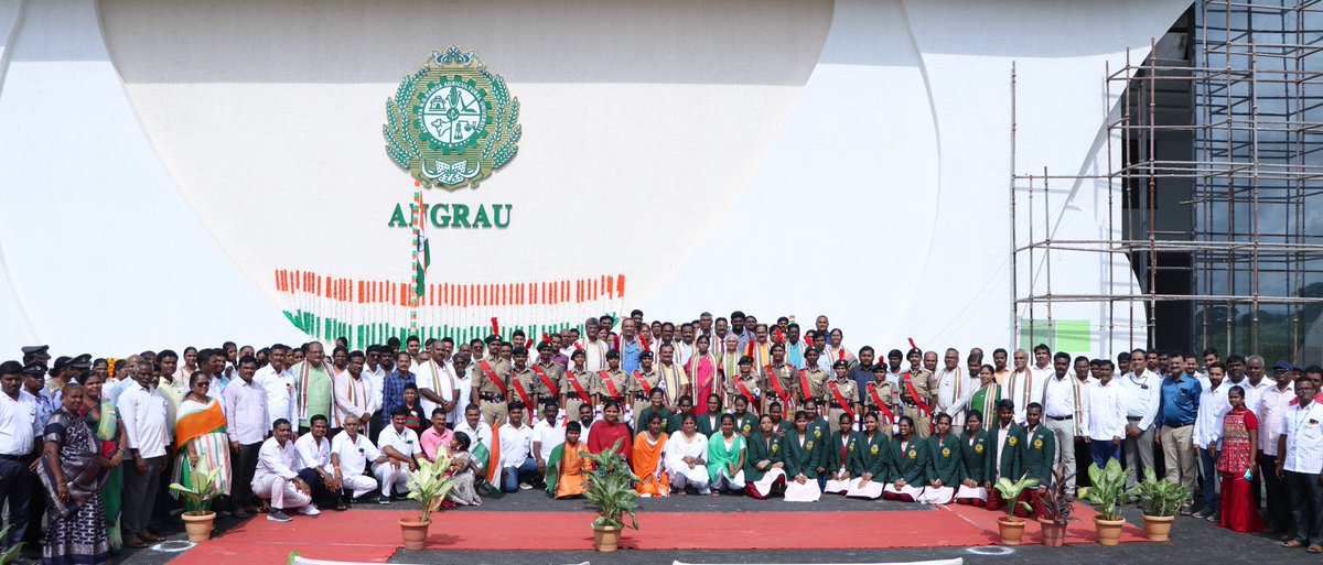 Dr. R. Sarada Jayalakshmi Devi, Hon'ble Vice Chancellor ANGRAU hoisted the National flag on the occasion of 78th INDEPENDENCE DAY of INDIA along with University Offices &amp; staff at IAB, Lam, Guntur on 15-08-2024