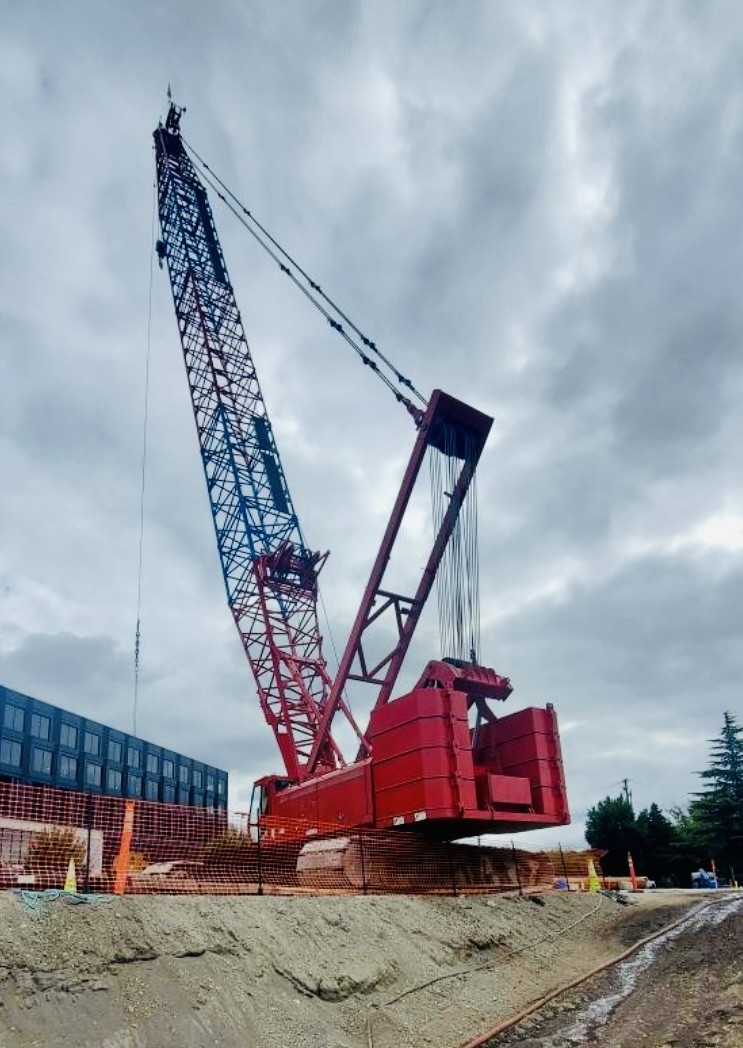 CraneSafeLLC's tweet photo. Continuing growth on the waterfront along the Columbia River in Vancouver, Washington.

#gotcranes #craneindustry #crane #cranes #heavylifting #craneporn #craneimages #craneoperators #vancouverwashington #vancouverwaterfront

#cranesafellc
Info@CraneSafeLLC.com
https://t.co/3fgBUU0oC6