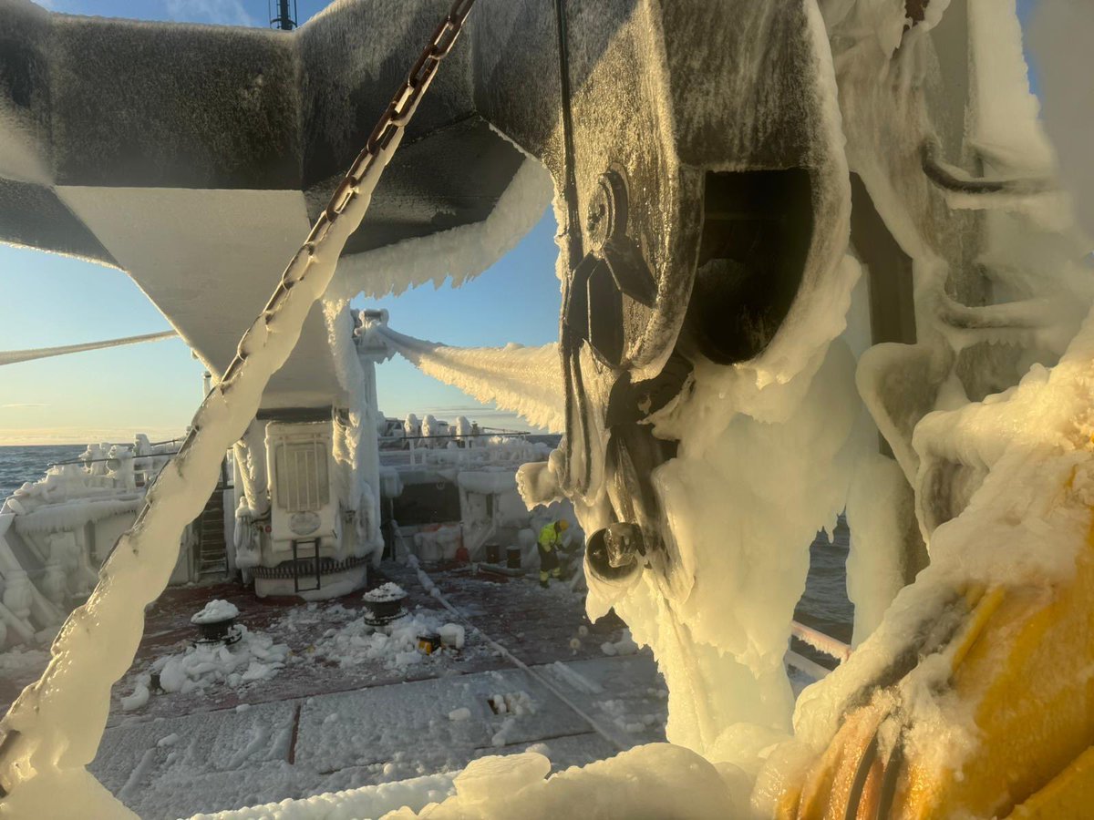 GovSGSSI's tweet photo. A very frozen FPV Pharos SG ⛴️ as a result of the plummeting winter temperatures in South Georgia over the last few days 🇬🇸❄️

📷 Karen Wolstenholme  #SGSSI #winter https://t.co/dfIDJZBORA