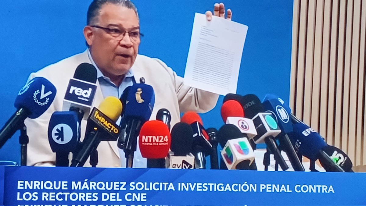carlosrosotero1's tweet image. ENRIQUE MARQUEZ, exige, se anule 🆘 proceso #Ilegitimo  del #TSJ, evento q es Valorada X @StateDept @OEA_oficial 🔥 
@UNIONEUROPEA @Brasil_OEA 🆘 🆘 🔥@ONUHumanRights @NoticiasCELAC   @BNG_ParlEuropa @POTUS #MUD 🆘 @Parlatino_org @Parlandino #CNE 🆘