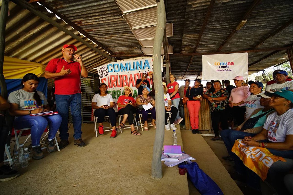 #AsíLoDijo🗣️ Ministro de #MinComunas, <a href="/AngelPComuna/">Comunero Angel Prado</a>: “Estoy aquí porque quiero invitarlos con fuerza para la consulta del #25Ago, yo dije al presidente <a href="/NicolasMaduro/">Nicolás Maduro</a>: ‘quiero irme a hablar de la consulta por todos lados y enterarme de los problemas y los nudos críticos que