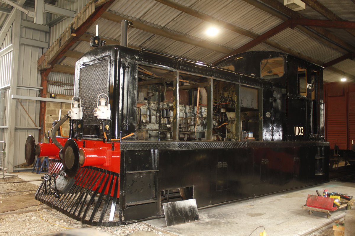 Only the finishing touches and minor details to complete now on Drewry 11103 😃, All the skirts are now fitted with the rest of the vinyls to be applied. 11103 will be running for the first time at Mangapps during our August Gala on 23rd - 26th 👍.