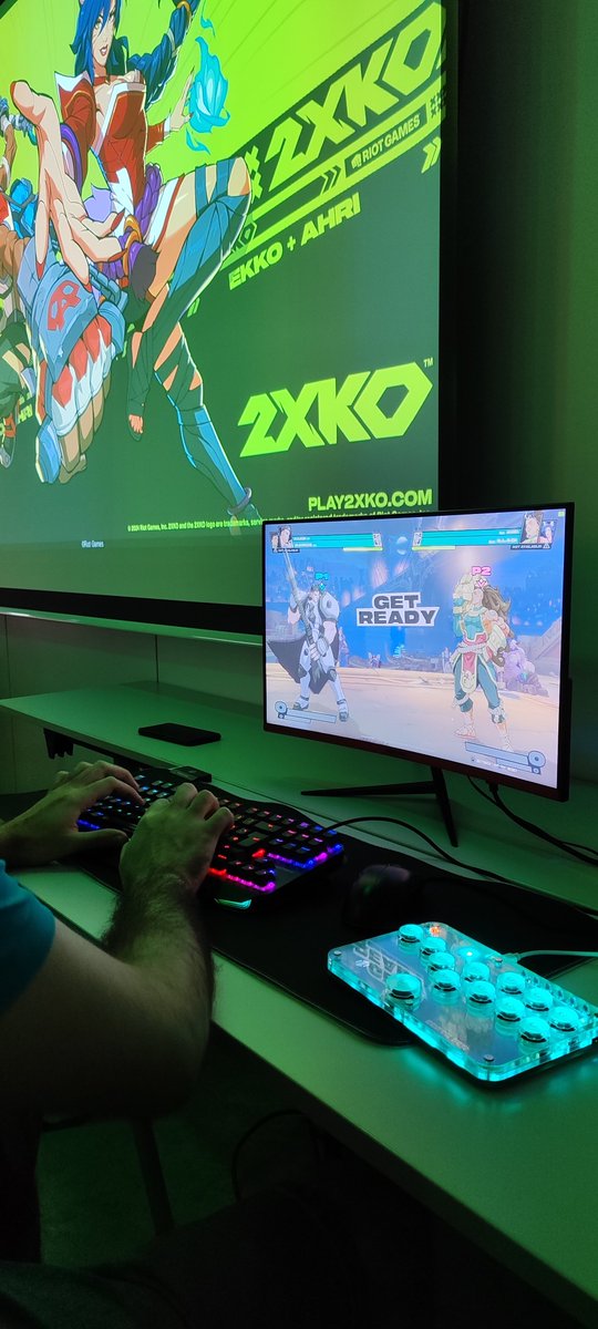 MistUpLleida's tweet photo. 🤩 Tenim accés a la beta tancada del #2XKO !!
📌 Veniu a #LaCovaDelGaming #Lleida  per provar-ho fins la 01:00!! 🕹️

Amb la col•laboració de:
@Gamesportselect 
@Nexotaku https://t.co/LotYy4Ik6S
