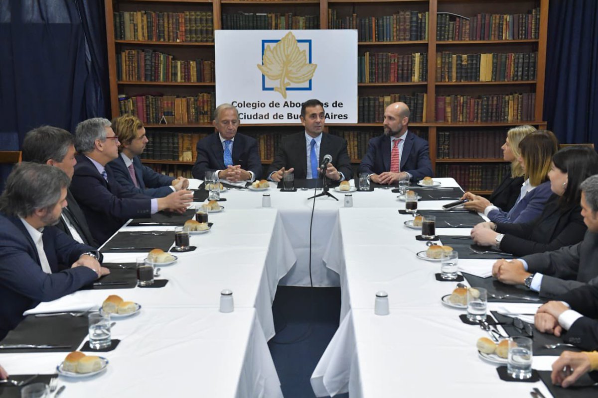 andyprietof's tweet photo. 📍 Desde la Comisión de Derecho del Trabajo del Colegio de Abogados, almorzamos con el Sec. de Trabajo, Dr. Julio Cordero. Un encuentro clave para discutir desafíos y oportunidades del ámbito laboral en Argentina. https://t.co/pXqi6kSnj5
