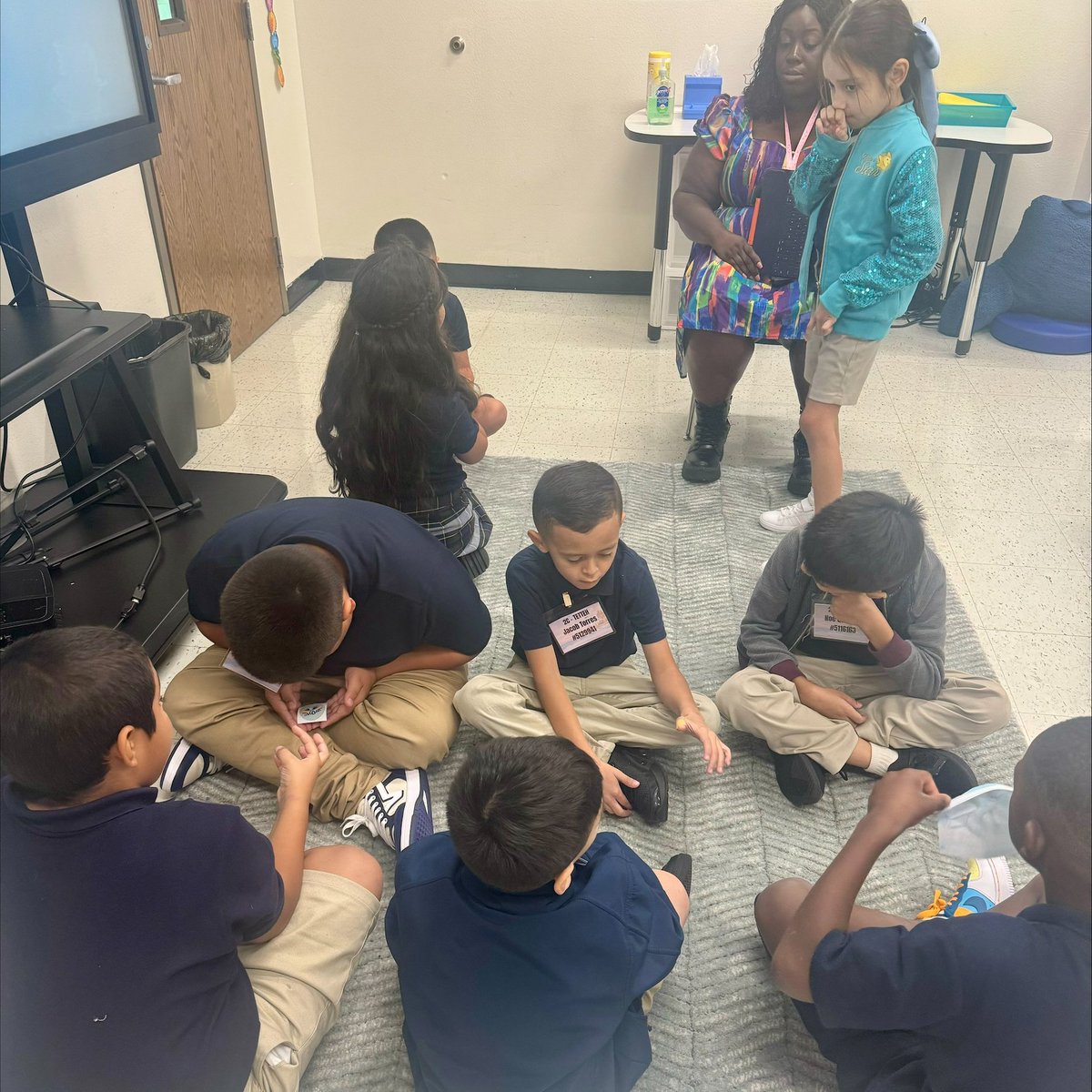 ldz_second's tweet photo. Today’s lesson in action: students collaborating and exchanging ideas through think-pair-share . They also enjoyed a read aloud from Ms.Richards! Teamwork makes the dream work! 🤝✨ #ThinkPairShareInAction 

@LDZ_Principal
@LDZEagles
@MRamirezDISD
@LisaAnnVega1
#DISD https://t.co/ZdGqT9lbaG