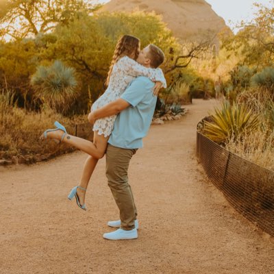 lauraebeber's tweet photo. #NewProfilePic https://t.co/CxJs2rd7j2