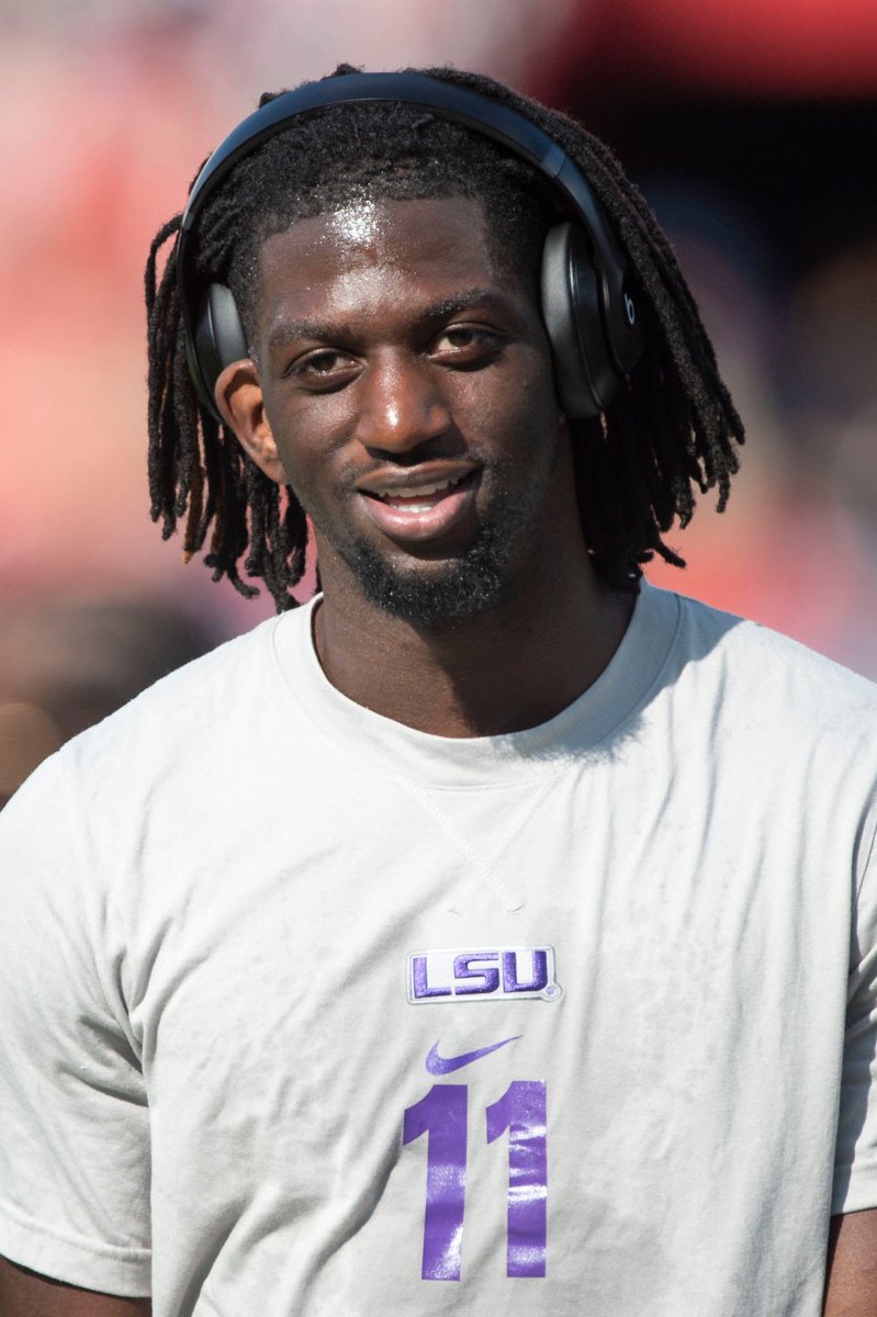 PolymarketBlitz's tweet photo. Reports are coming in that WR Brian Thomas Jr is "UNGUARDABLE" so far

Trevor Lawrence finally has a weapon 🔥 https://t.co/GKmvicEKkB