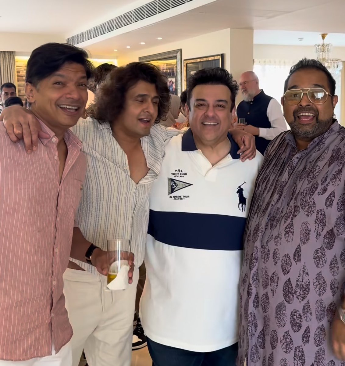 filmfare's tweet image. Too much talent in one picture 😍

#Shaan, #SonuNigam, #AdnanSami and #ShankarMahadevan clearly had a great time at a recent get together.

#Celebs