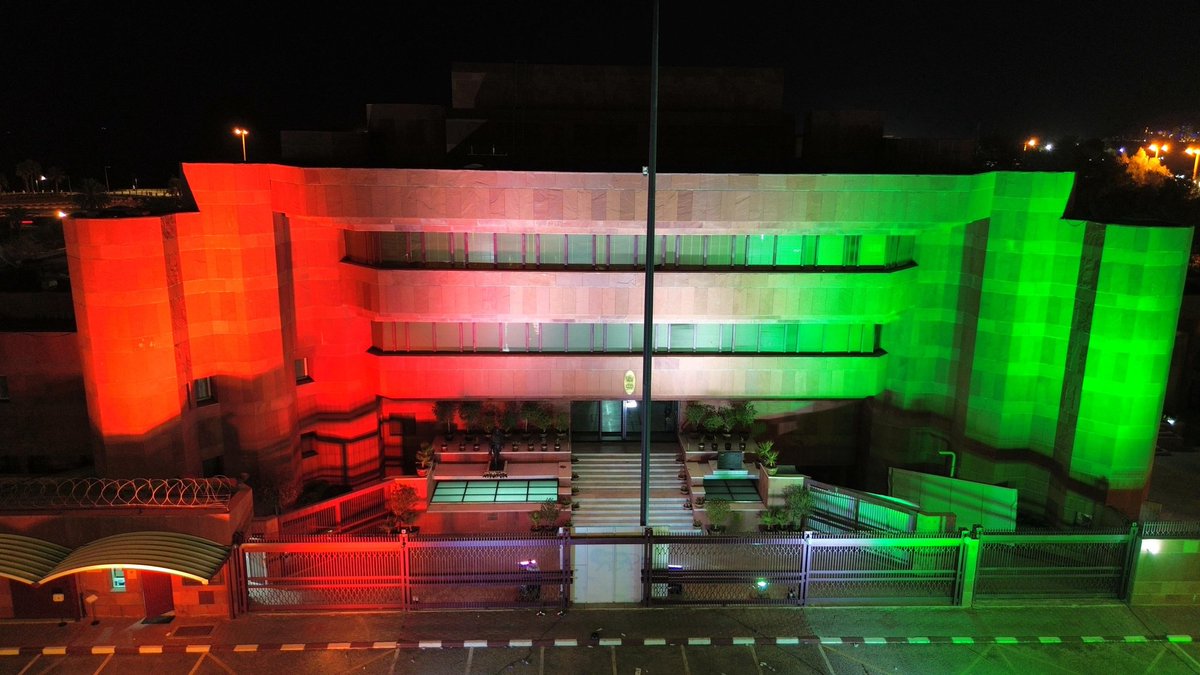 indembkwt's tweet photo. The iconic Embassy @indembkwt building in Kuwait lit up in national tri-colour as part of 78th Independence Day of India celebrations. https://t.co/JqJUH5jRxi