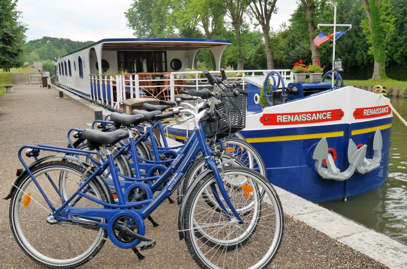 French-Waterways tweet media