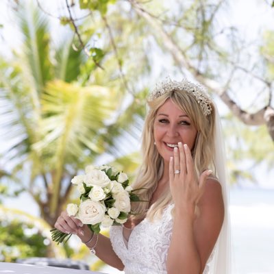 fraochisle's tweet photo. #NewProfilePic https://t.co/fuVLnyFwm7