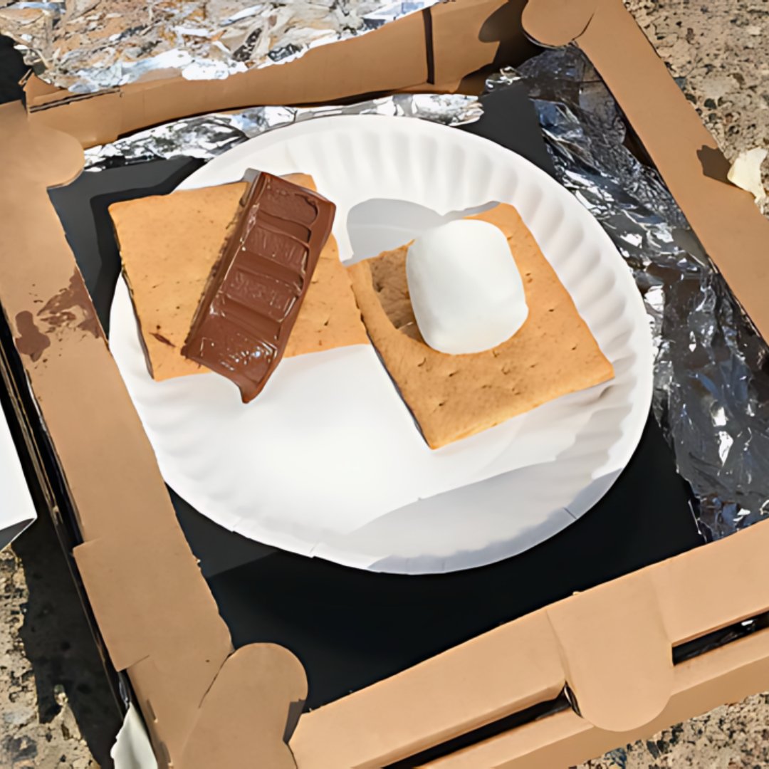 EFKCorp's tweet image. Learning and fun, all powered by the sun🌞

Did someone turn up the heat S&apos;more? The marshmallows are perfectly roasted and the chocolate has melted thanks to these super cool solar ovens!

#STEM #EngineeringForKids #Smores