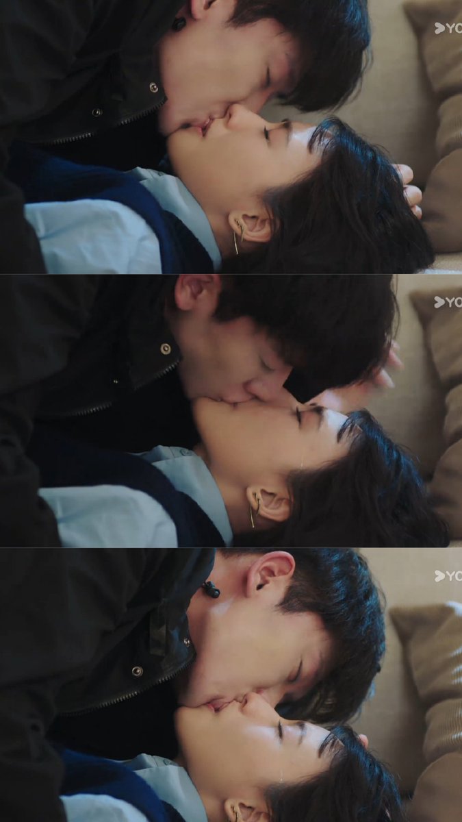 โอ๊ยยย!! ฉากนี้ดี พระเอกร้องไห้น่าสงสารมาก เมียก็งอนเก่ง แล้วฉากจูบทั้งน้ำตาคือดีงามสุด!!
(EP21)

ชื่อเรื่อง #เราโอบกอดกันในคืนอันมืดมิด
ดูซับไทยได้ที่ Youku 

#EmbraceInTheDarkNight 
#เริ่นอวิ้นเจี๋ย #กาวหรงฟาง 
#RenYunjie #GaoRongfang 
#我们在黑夜中相拥 #Youku