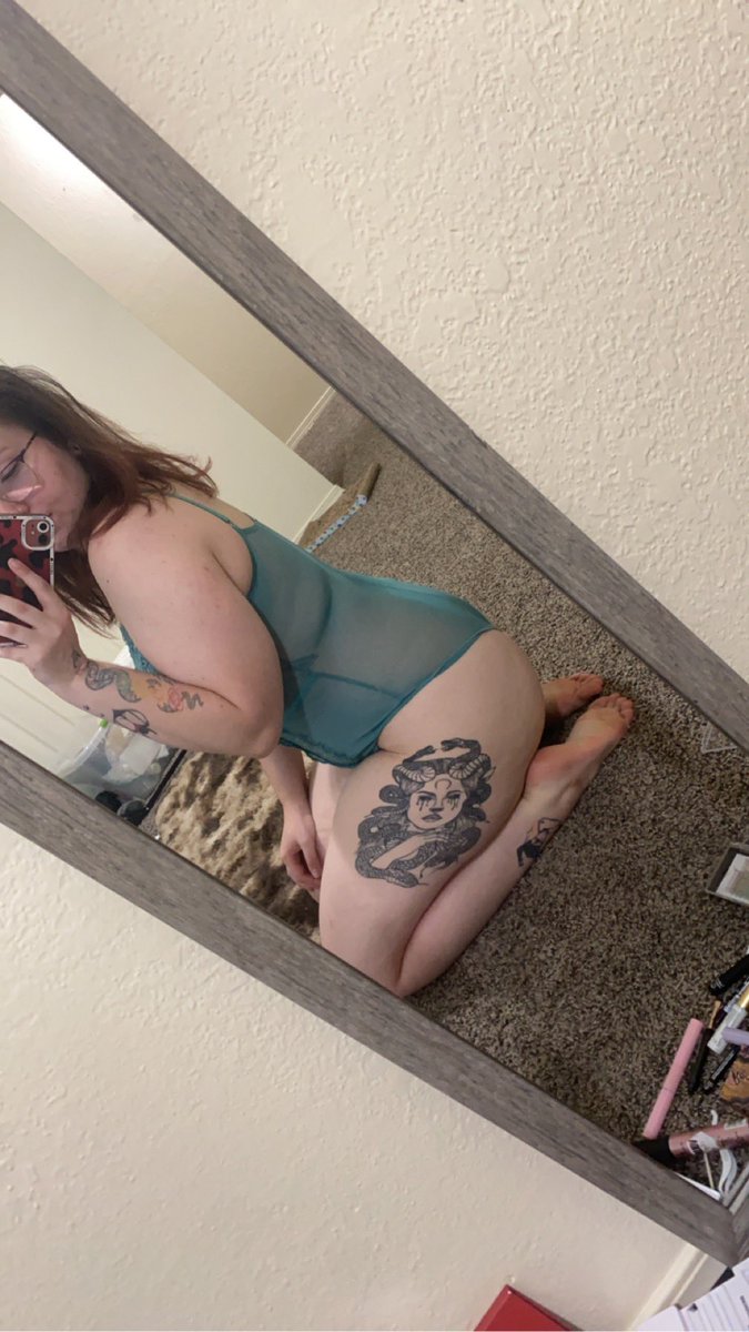 HoneySlothx's tweet photo. Wanna see more? #linkinbio #OF #pretty #paypig https://t.co/y8sT27geH8