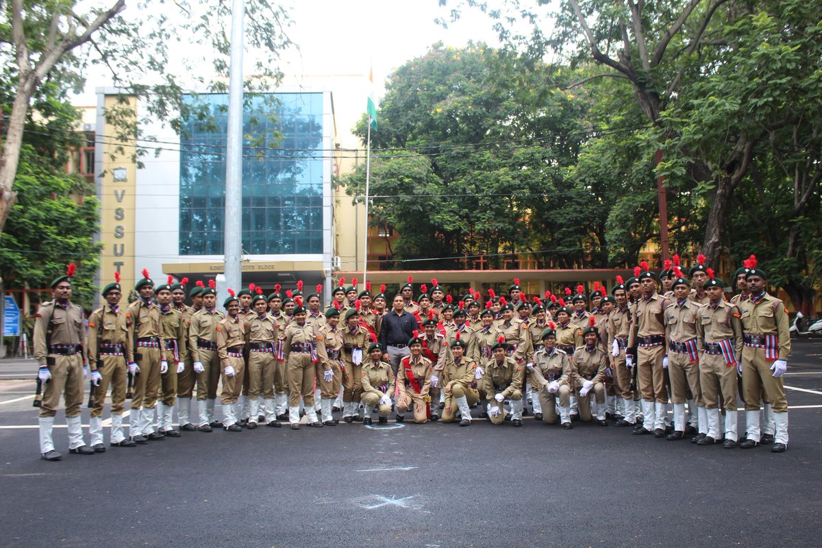veerwarriors's tweet photo. 78th Independence Day of our nation was observed by TEAM 3(O) CTC NCC, BURLA. An unwavering display of parade, soothing voice to awake the patriotism, guard of honour to the national flag. The events to commemorate this day were displayed along the core moto of NCC.

#NCC #VSSUT https://t.co/wnWgywp8i1