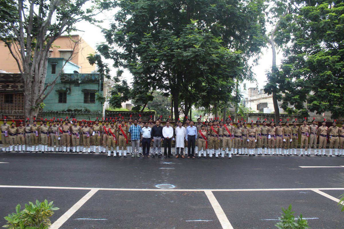 veerwarriors's tweet photo. 78th Independence Day of our nation was observed by TEAM 3(O) CTC NCC, BURLA. An unwavering display of parade, soothing voice to awake the patriotism, guard of honour to the national flag. The events to commemorate this day were displayed along the core moto of NCC.

#NCC #VSSUT https://t.co/wnWgywp8i1